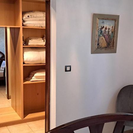 Vila Casa Ferbi Sabaris Exteriér fotografie